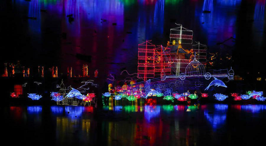 Màn trình diễn ánh sáng dịp Tết tại xứ sở sương mù